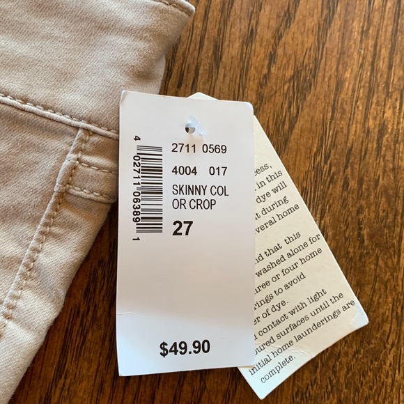 NWT. Brody Capri - Picture 2 of 5